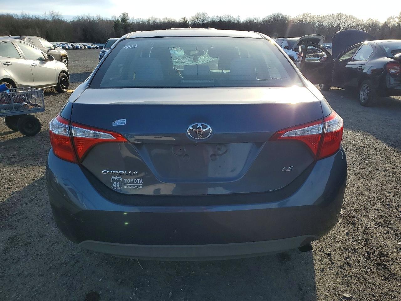 2015 TOYOTA COROLLA LE photo 11