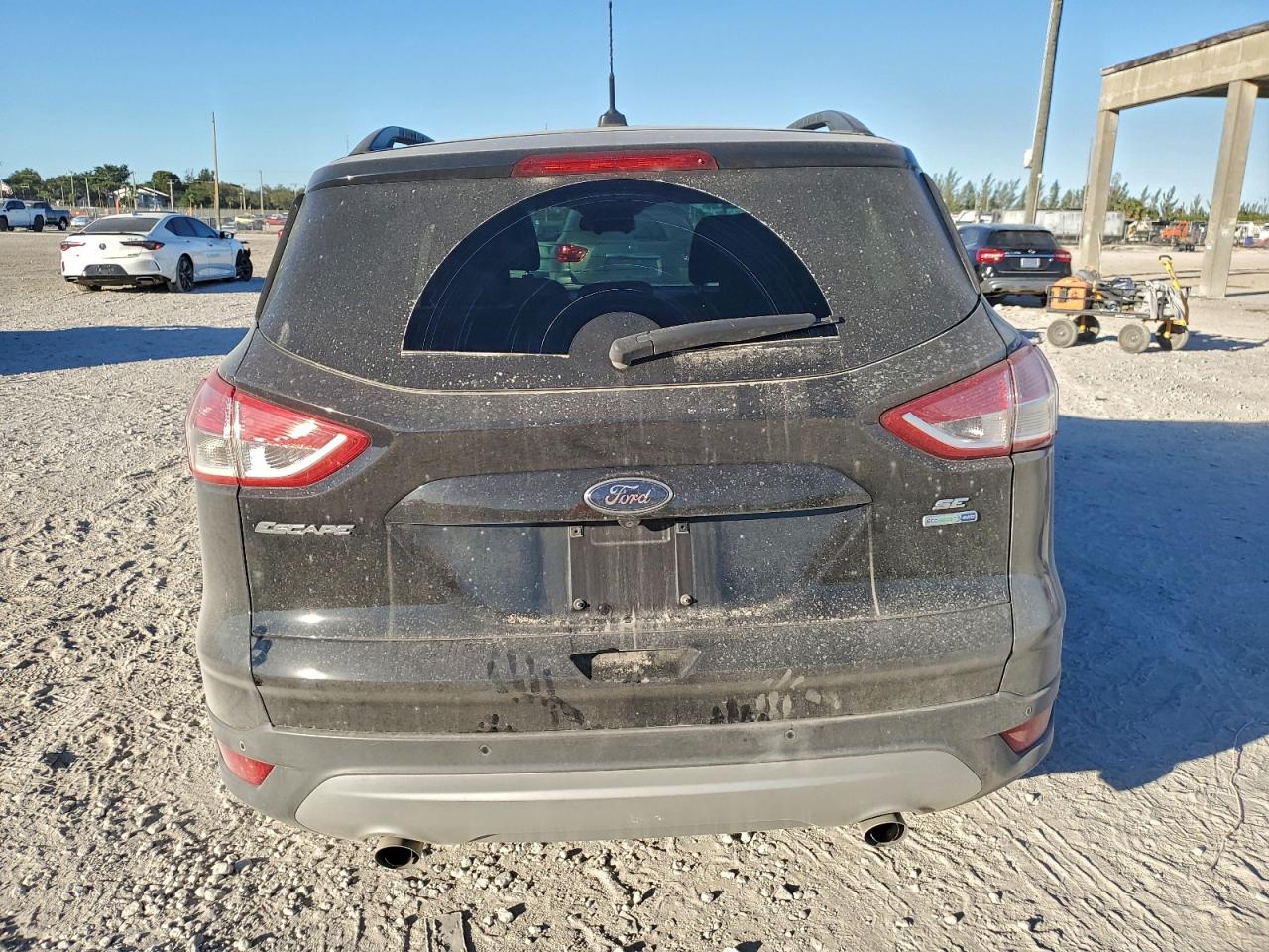 2016 FORD ESCAPE SE photo 6