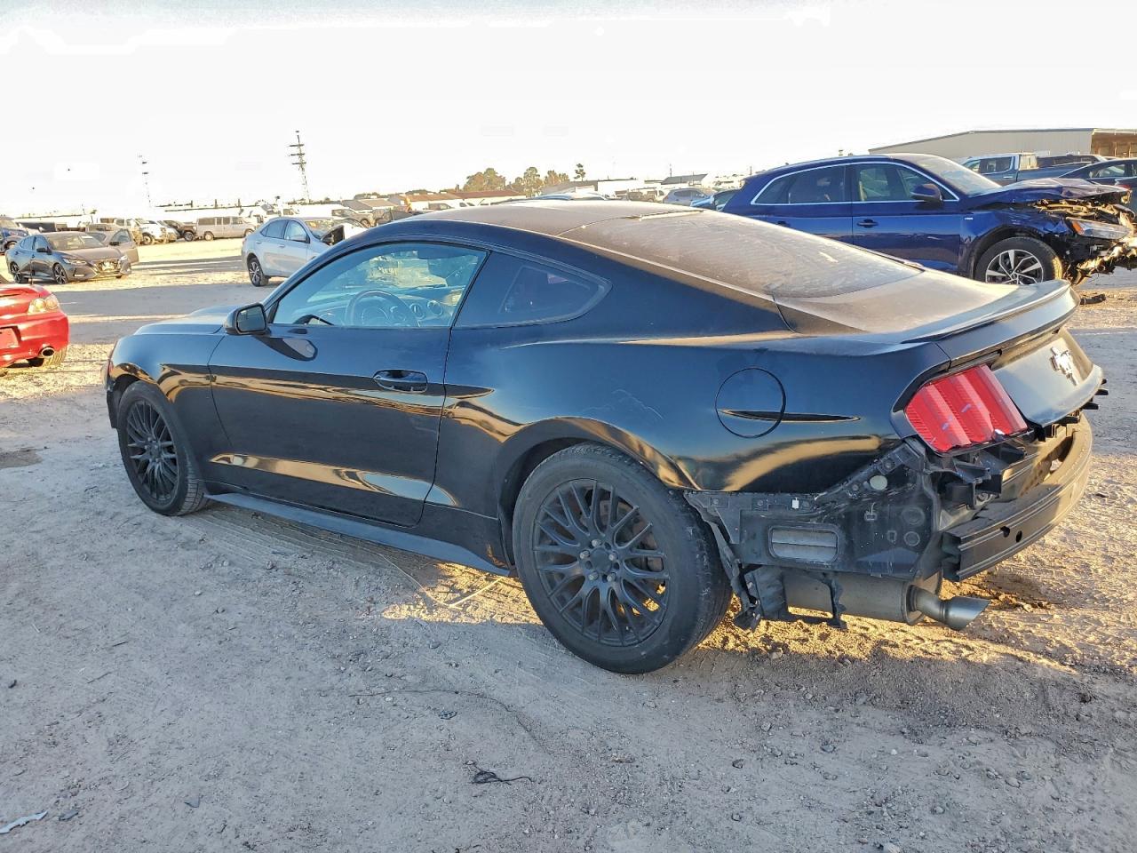 2016 FORD MUSTANG photo 3
