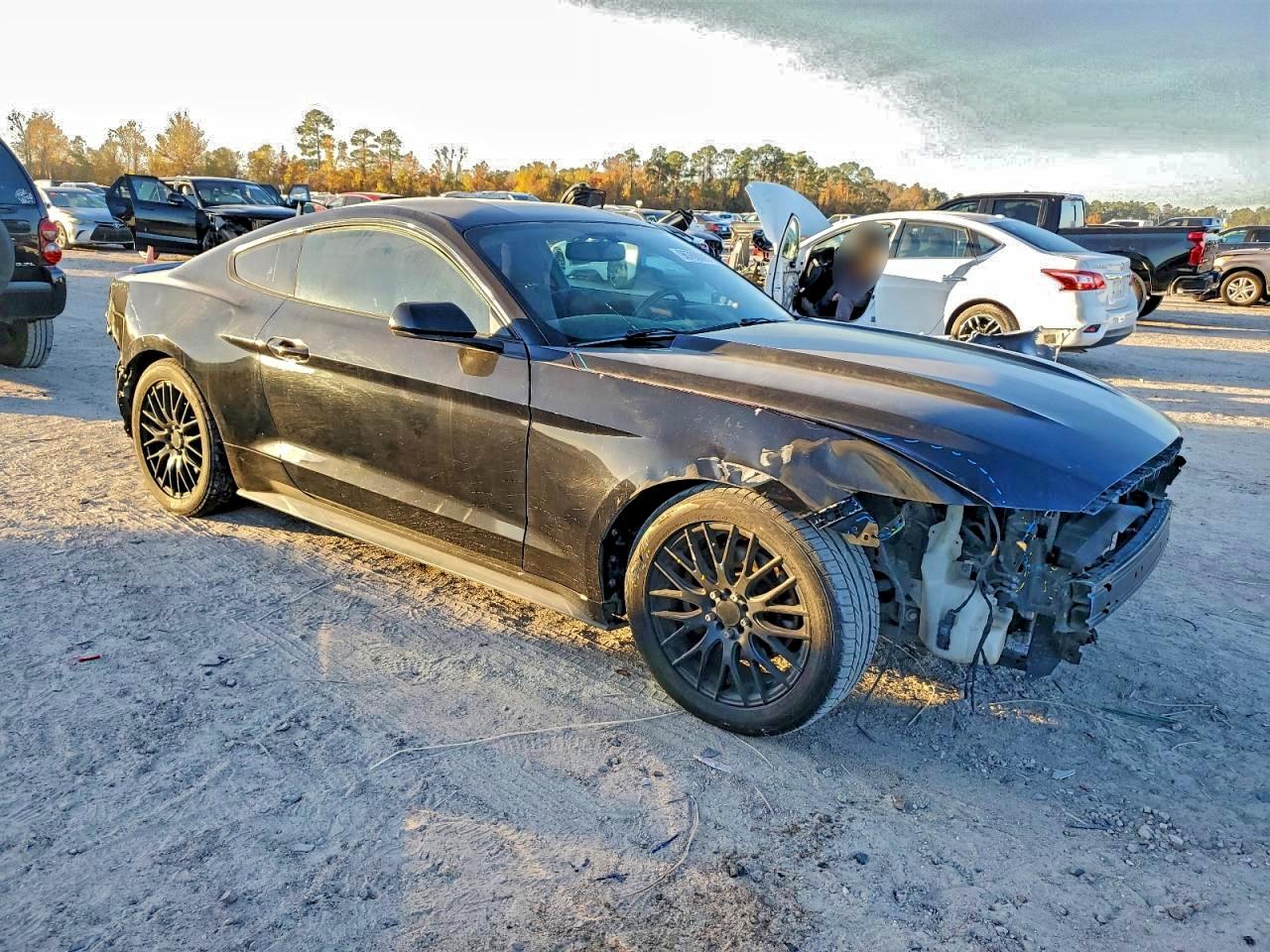 2016 FORD MUSTANG photo 7