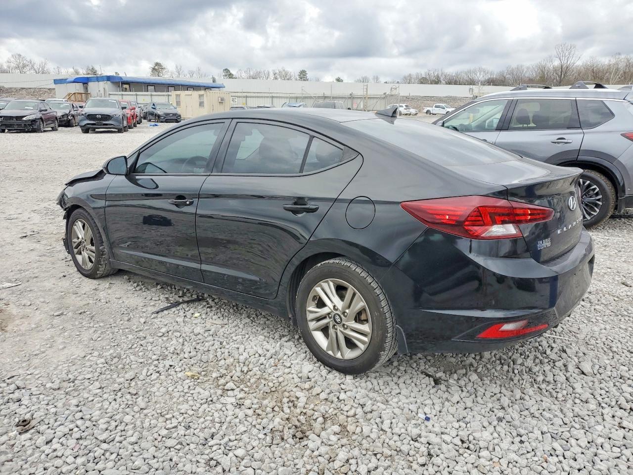 2020 HYUNDAI ELANTRA SEL photo 2