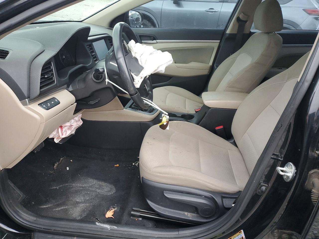 2020 HYUNDAI ELANTRA SEL photo 7