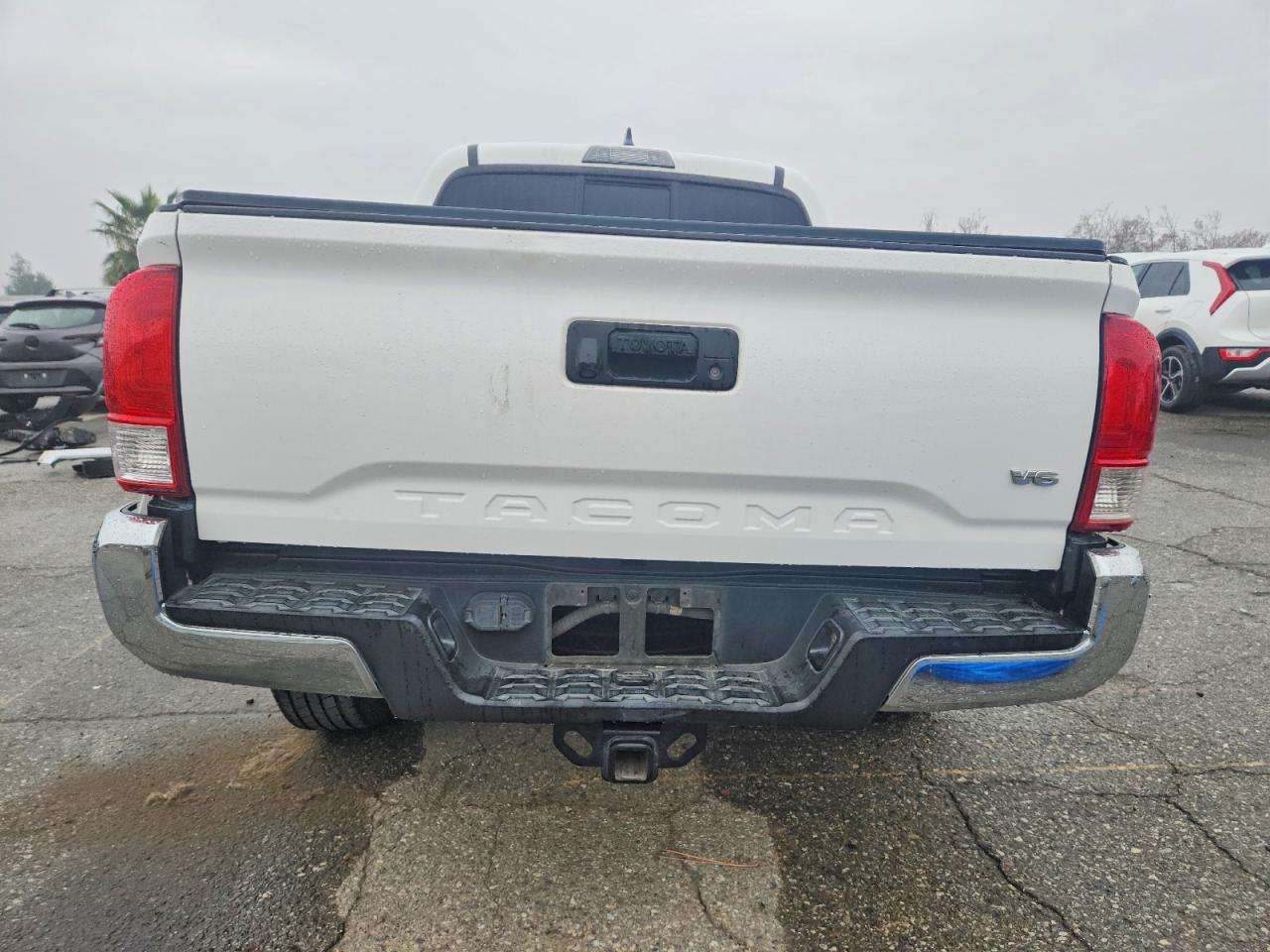 2017 TOYOTA TACOMA DOUBLE CAB photo 6