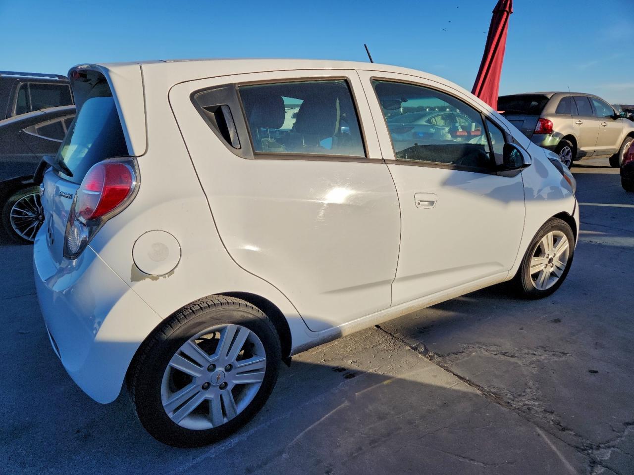 2015 CHEVROLET SPARK 1LT photo 3