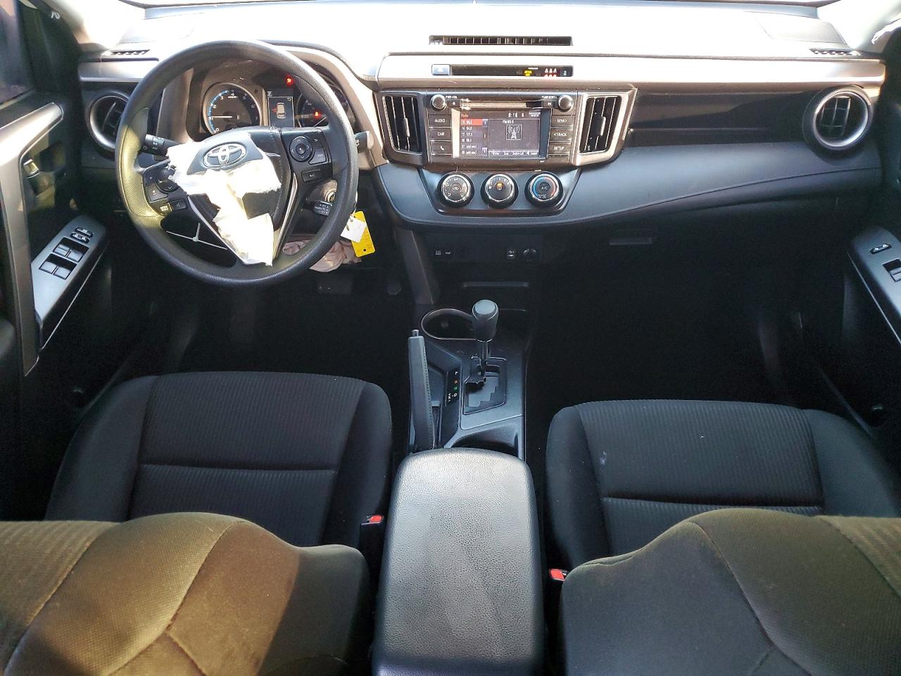 2018 TOYOTA RAV4 LE photo 15