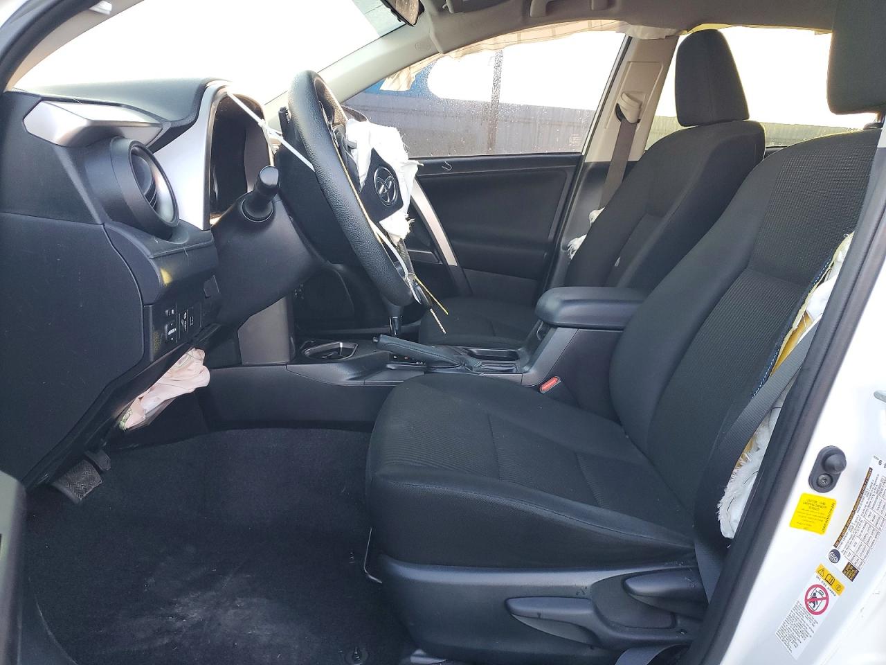 2018 TOYOTA RAV4 LE photo 13