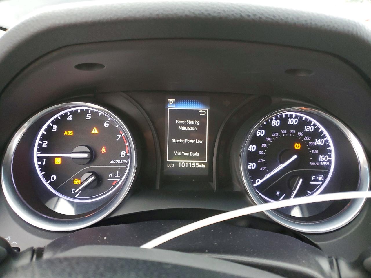 2019 TOYOTA CAMRY L photo 9