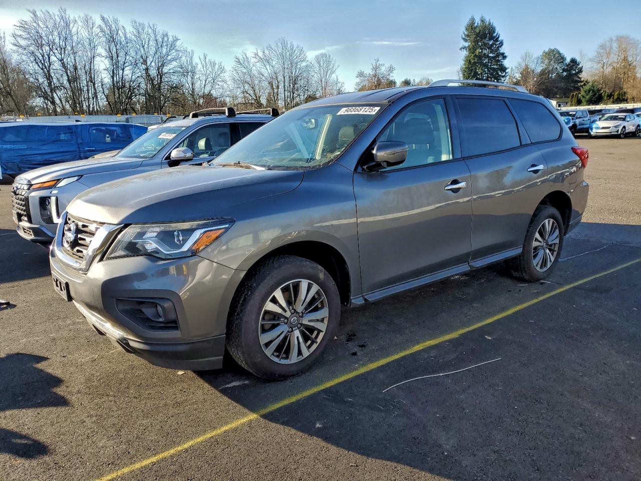 2017 NISSAN PATHFINDER
