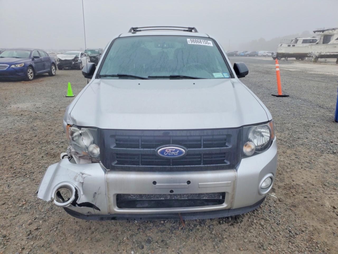 2010 FORD ESCAPE XLT photo 17