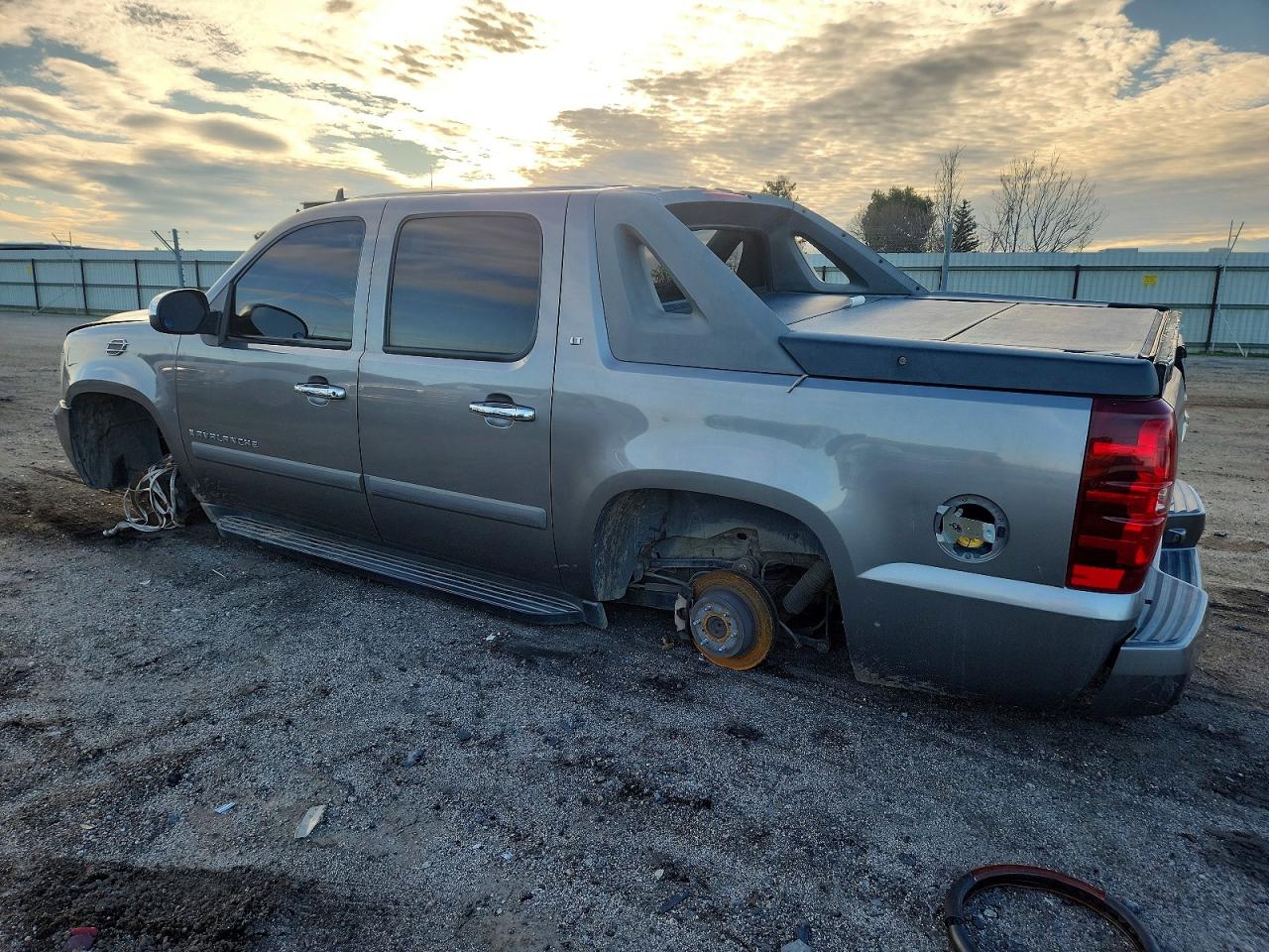 2007 CHEVROLET AVALANCHE C1500 photo 2