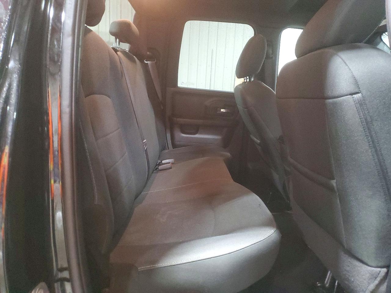 2021 RAM 1500 CLASSIC SLT photo 28