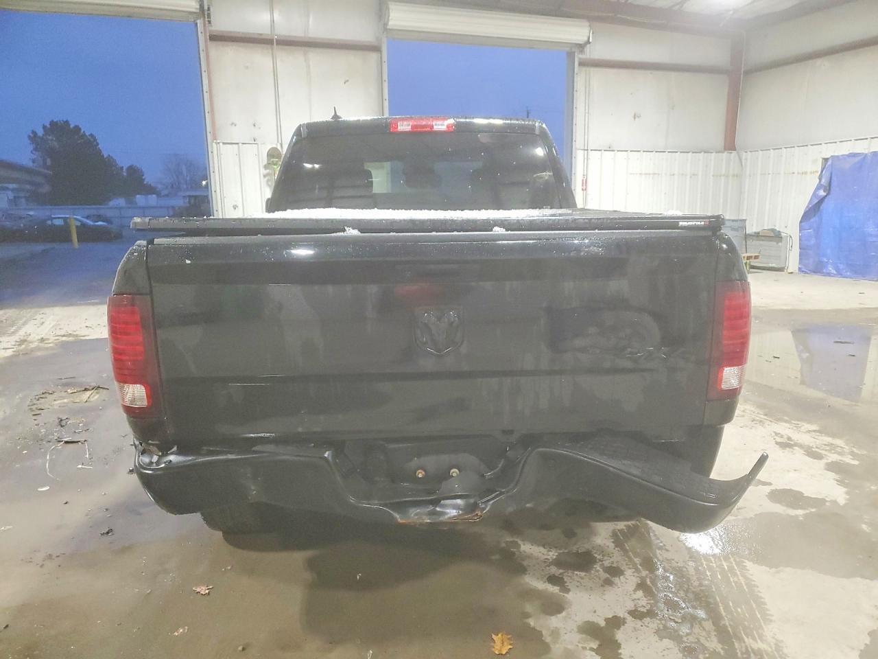 2021 RAM 1500 CLASSIC SLT photo 16