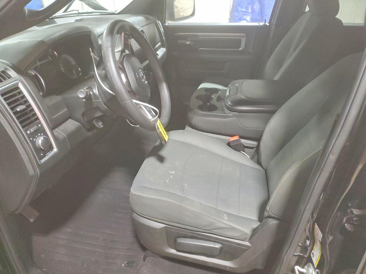 2021 RAM 1500 CLASSIC SLT photo 19