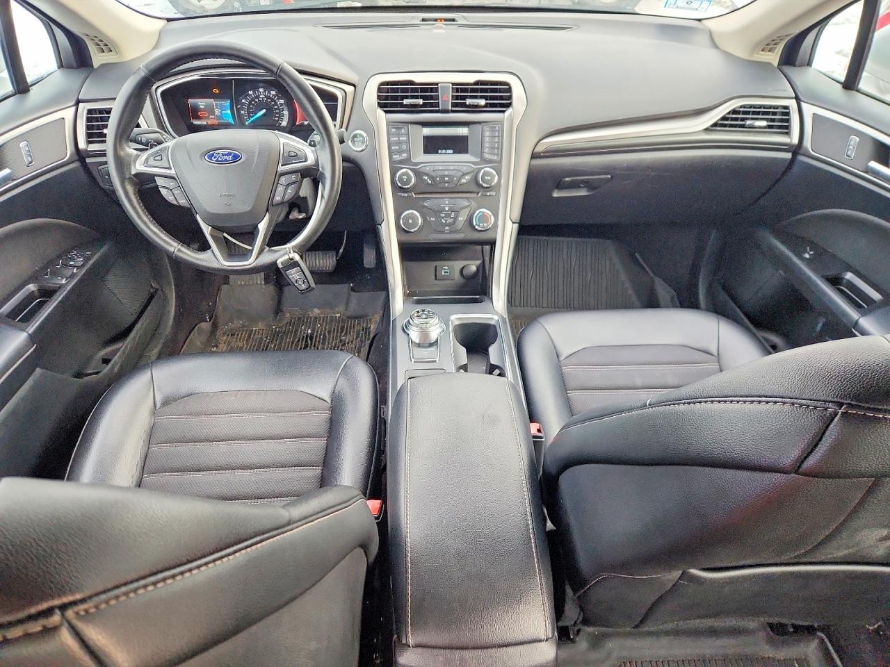 2017 FORD FUSION SE photo 8