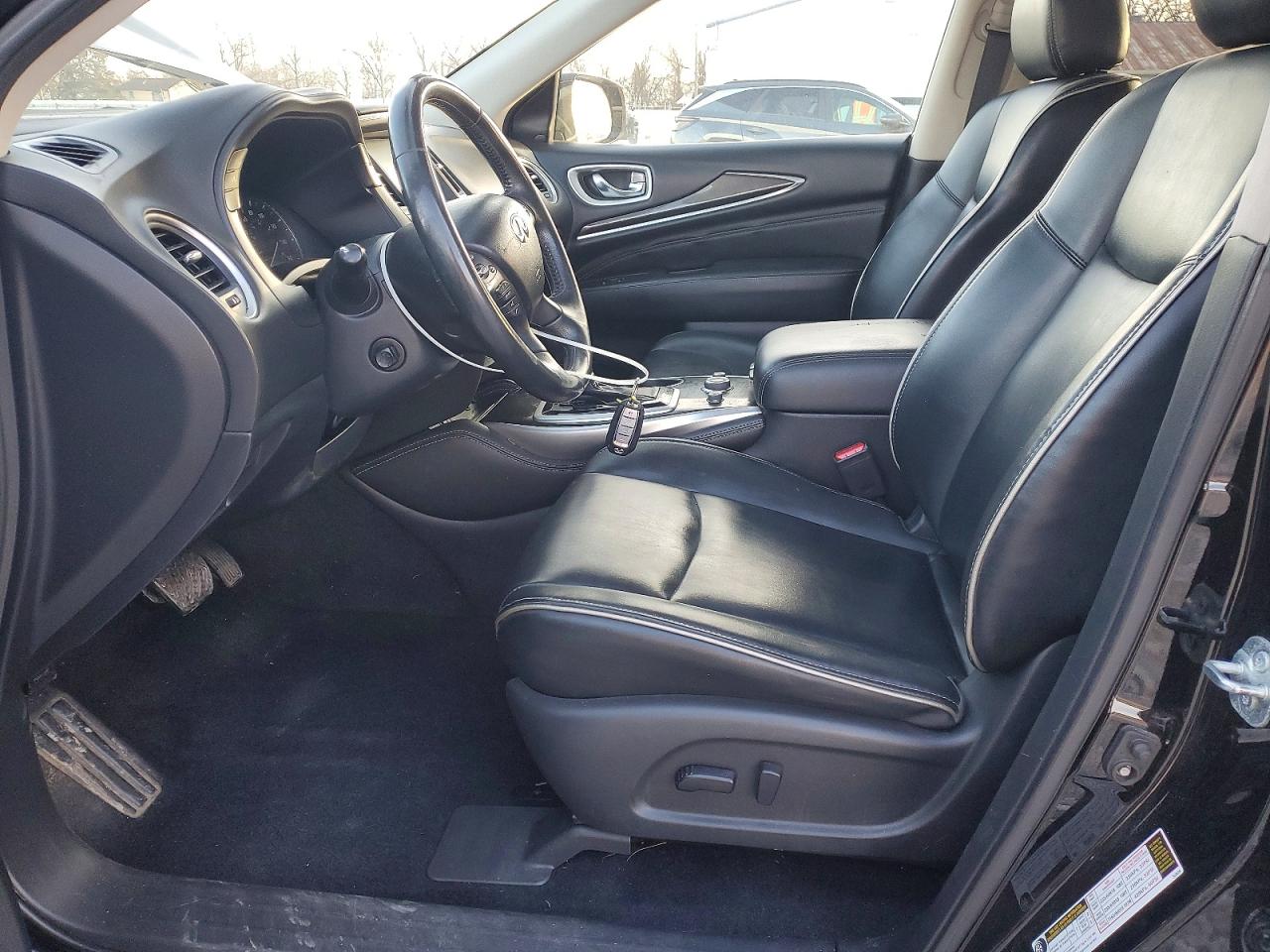 2020 INFINITI QX60 LUXE photo 7