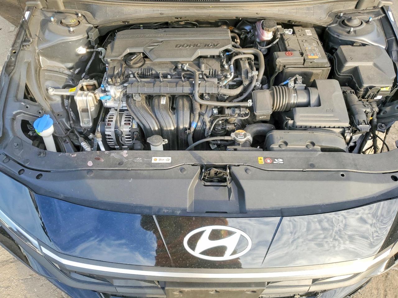 2025 HYUNDAI ELANTRA SEL SPORT photo 21