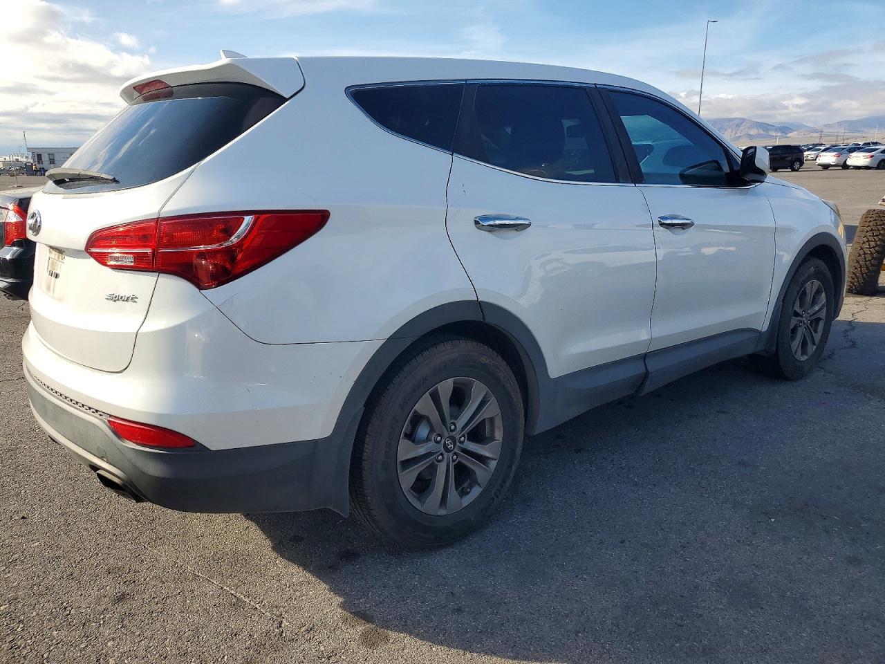 2016 HYUNDAI SANTA FE SPORT photo 5