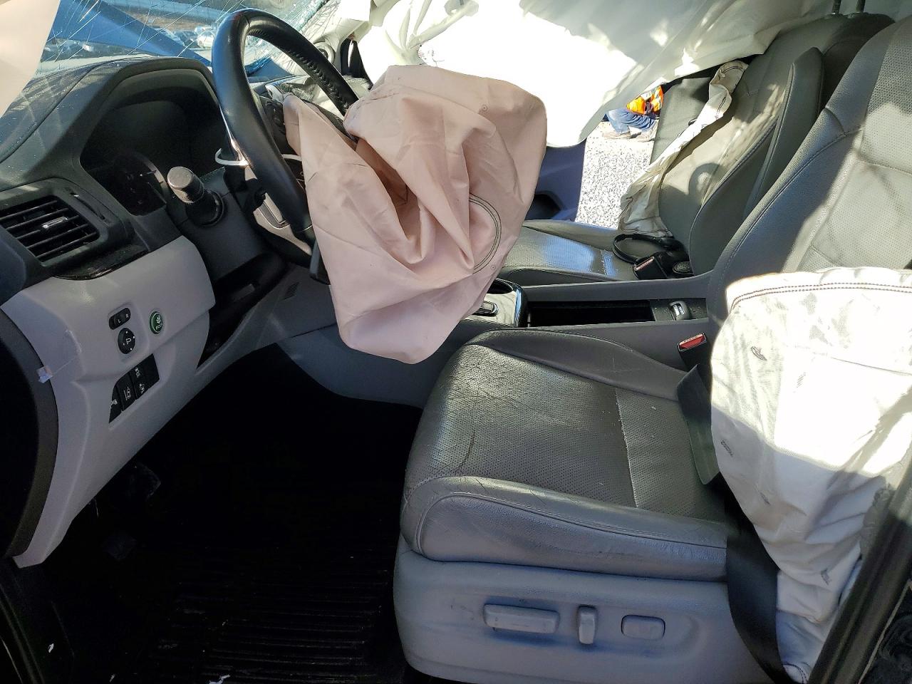 2016 HONDA PILOT ELITE photo 7