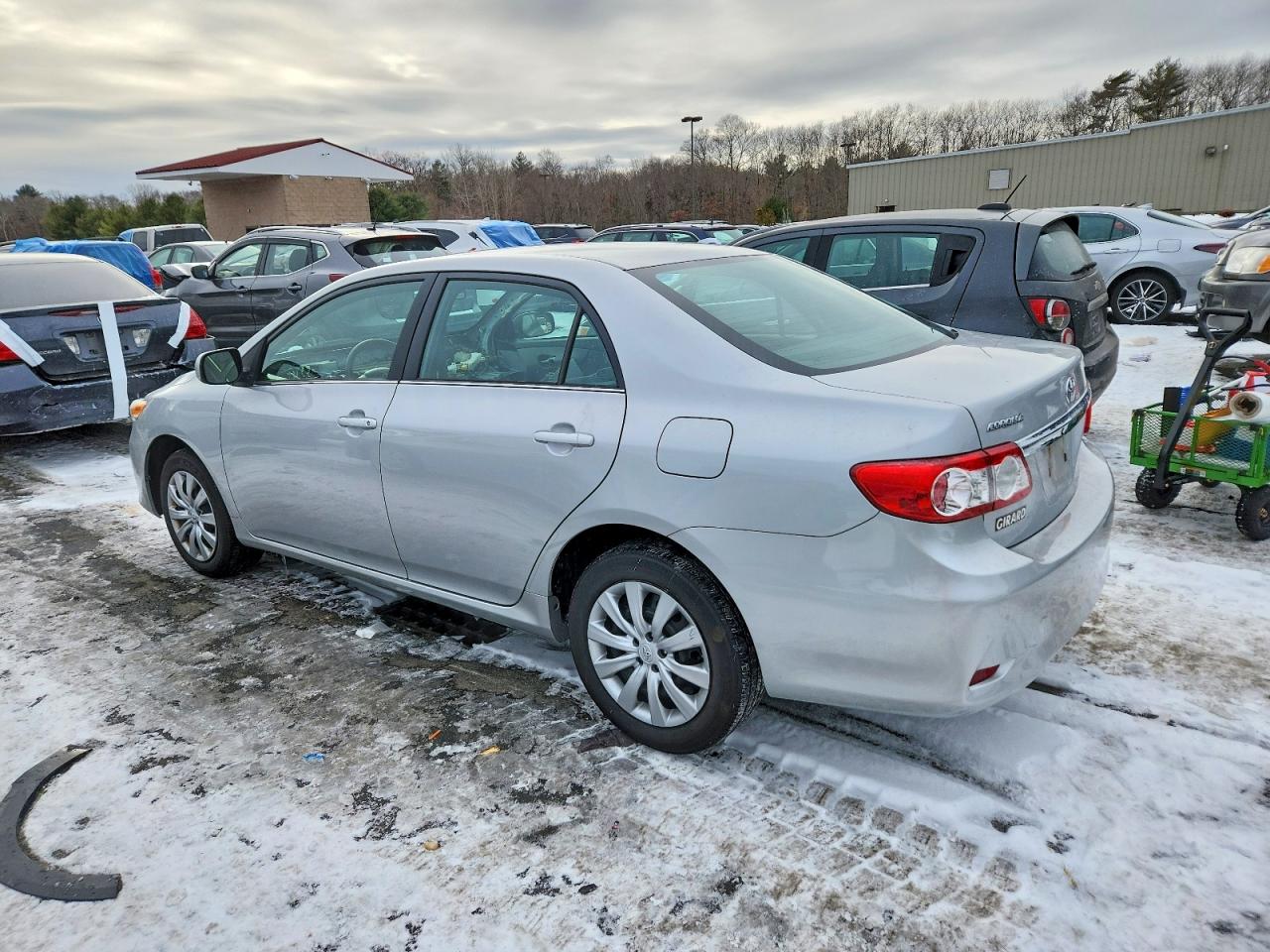 2013 TOYOTA COROLLA BASE photo 2