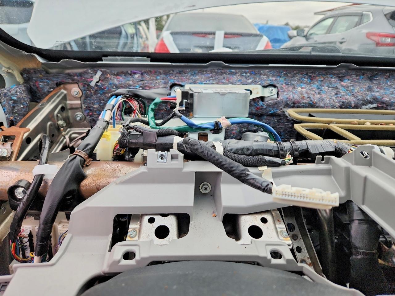 2013 TOYOTA COROLLA BASE photo 9