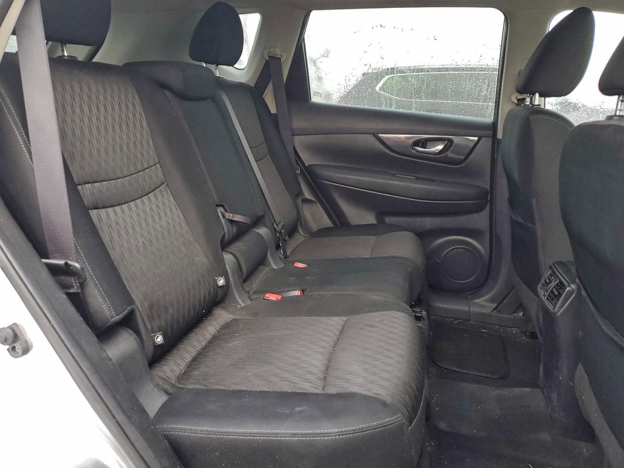 2018 NISSAN ROGUE S photo 11
