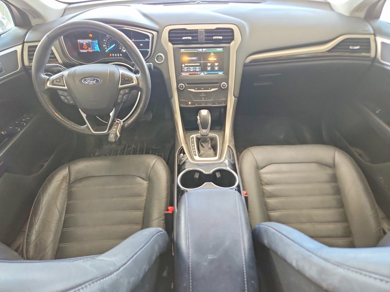 2015 FORD FUSION SE photo 15