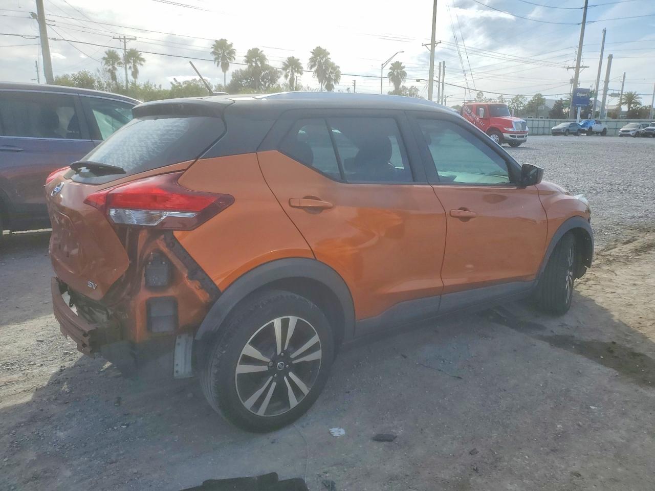 2019 NISSAN KICKS S photo 3