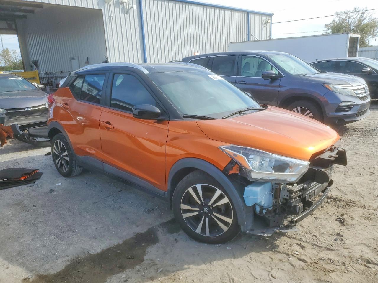 2019 NISSAN KICKS S photo 4
