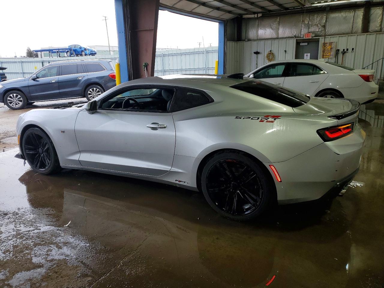 2017 CHEVROLET CAMARO LT photo 2