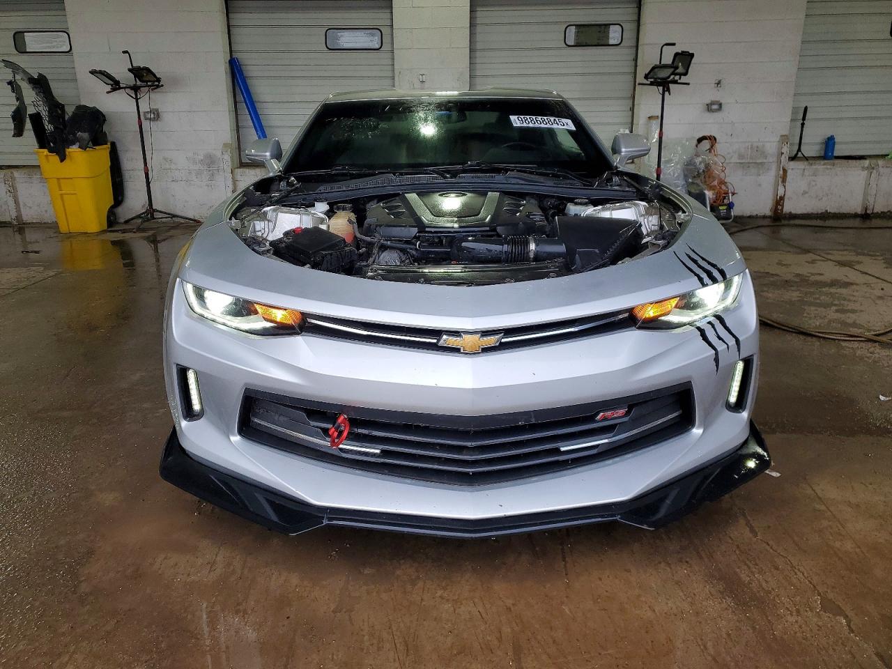 2017 CHEVROLET CAMARO LT photo 5