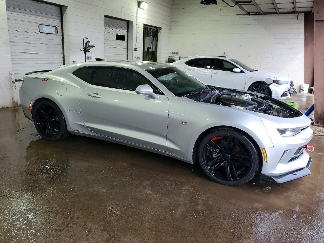 2017 CHEVROLET CAMARO LT photo 4