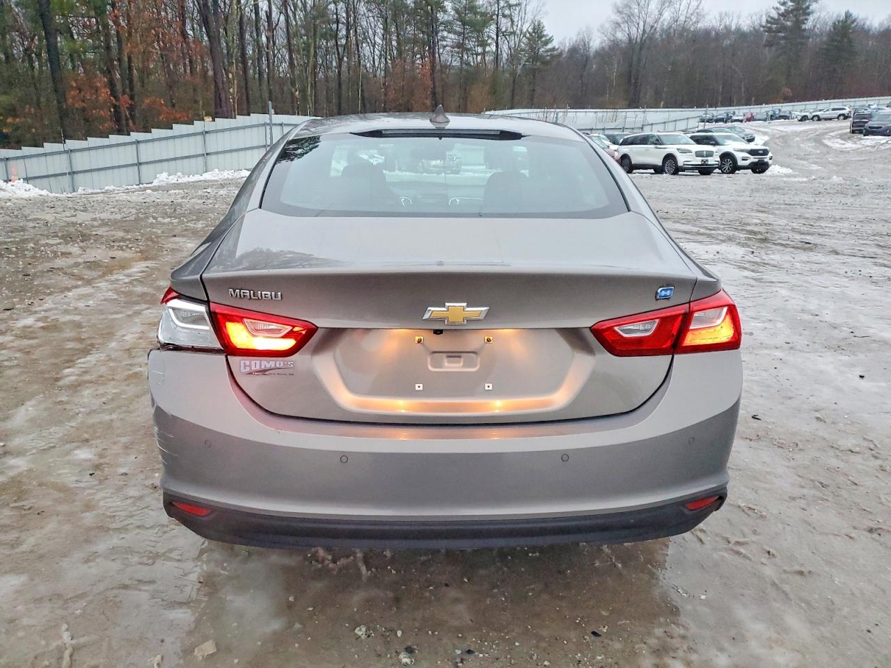 2017 CHEVROLET MALIBU HYBRID photo 11