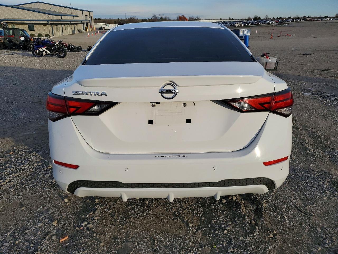 2022 NISSAN SENTRA S photo 11
