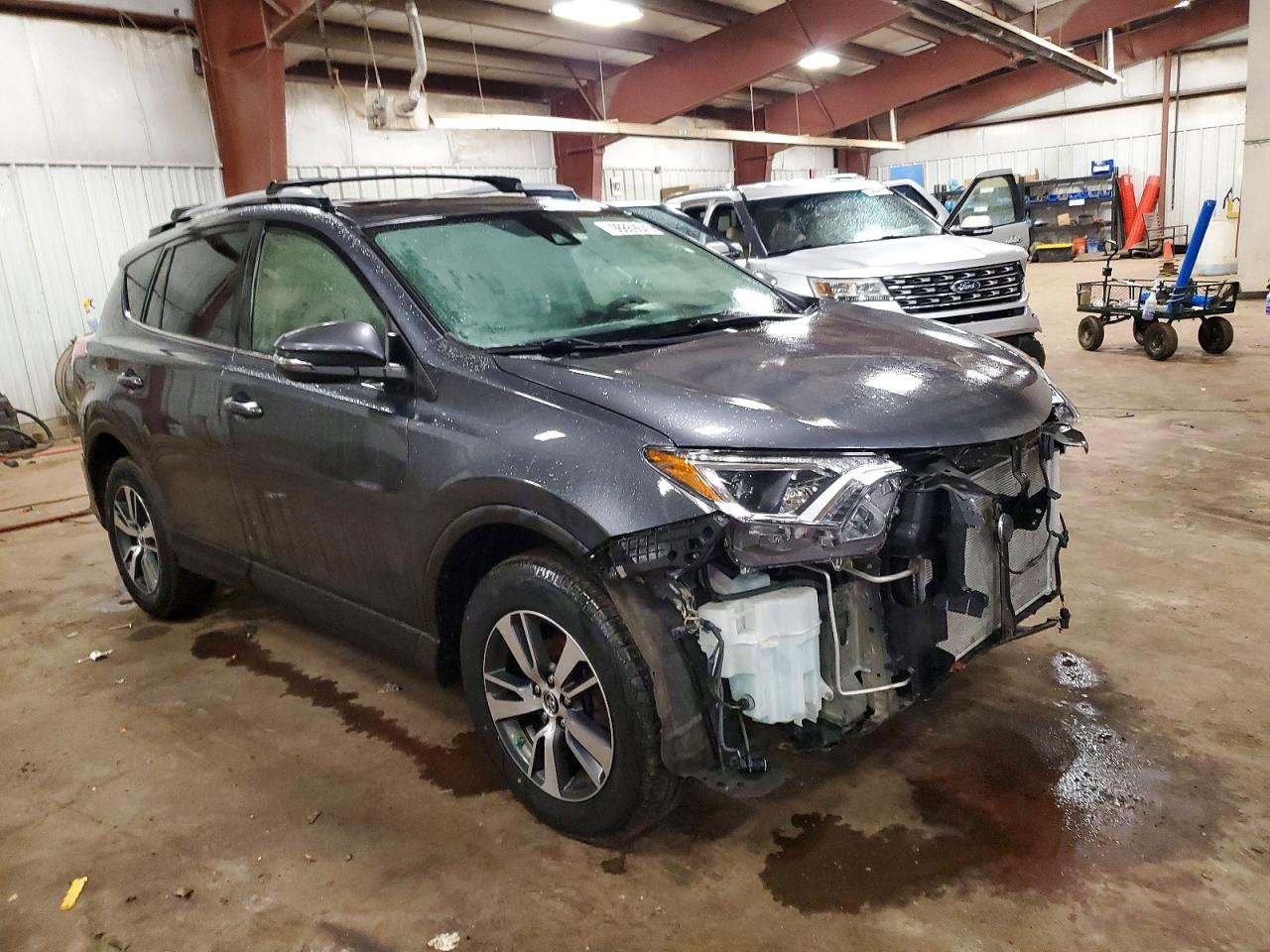 2017 TOYOTA RAV4 XLE photo 7