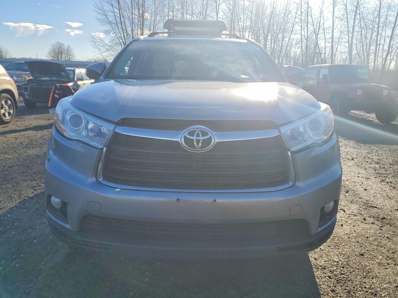2014 TOYOTA HIGHLANDER XLE photo 9
