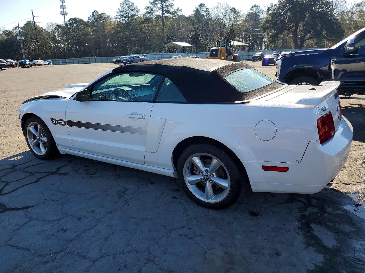 2008 FORD MUSTANG GT photo 2
