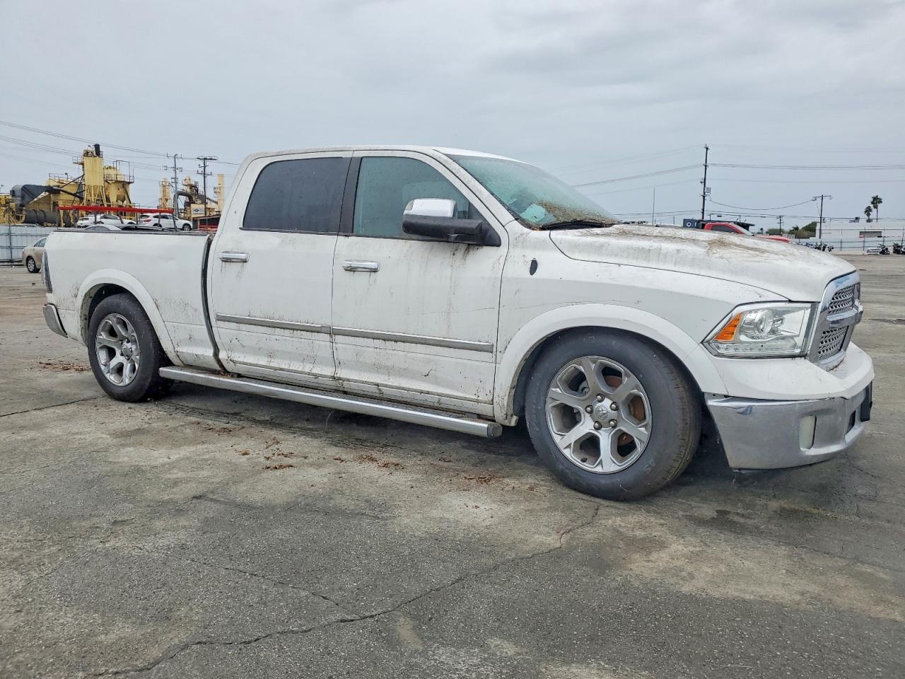 2014 RAM 1500 LARAMIE photo 10