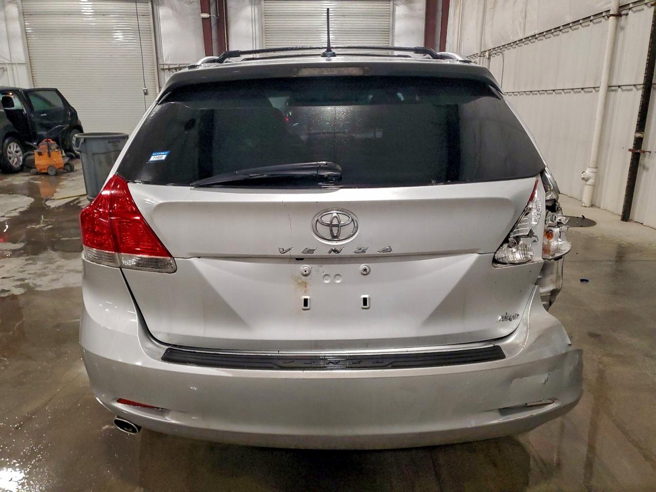 2009 TOYOTA VENZA photo 6