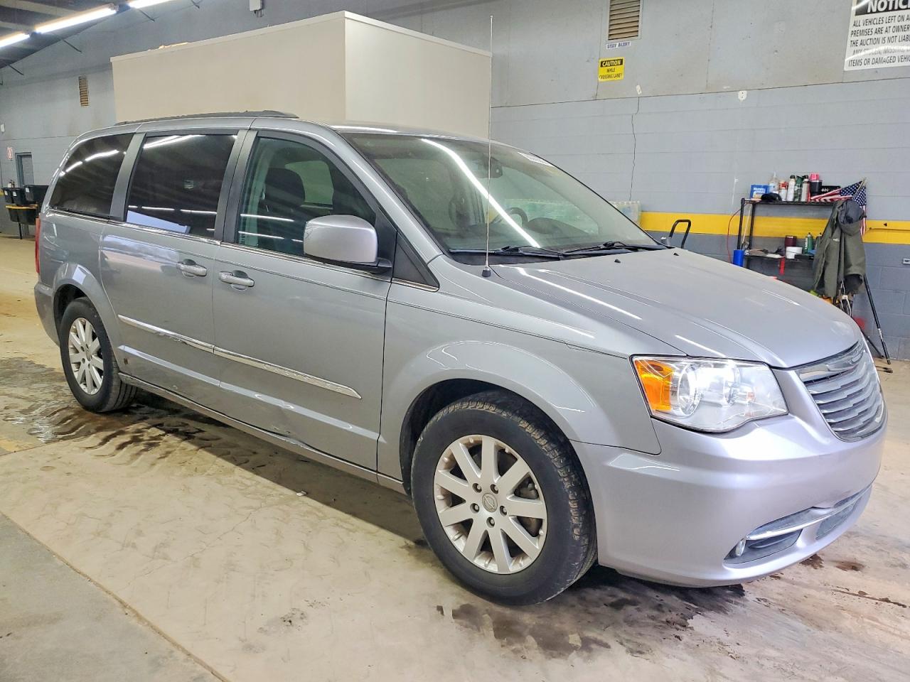 2015 CHRYSLER TOWN & COUNTRY TOURING photo 4