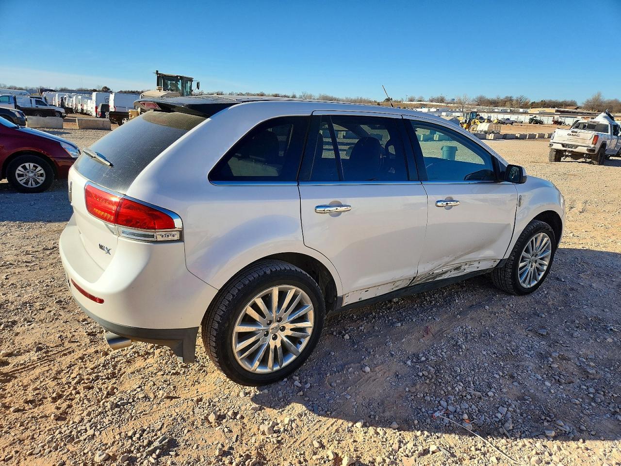 2011 LINCOLN MKX photo 3