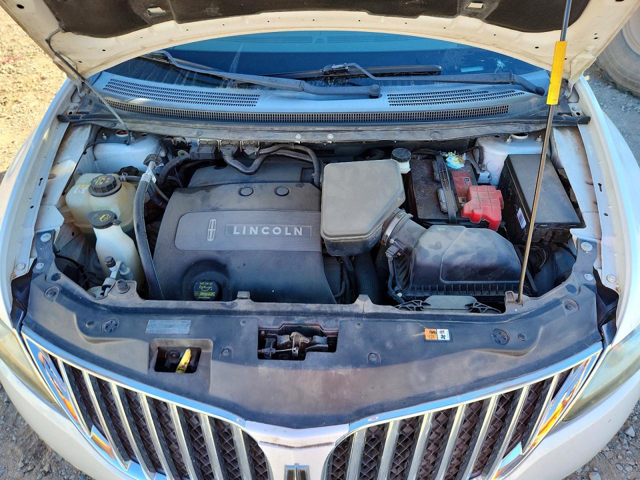 2011 LINCOLN MKX photo 12