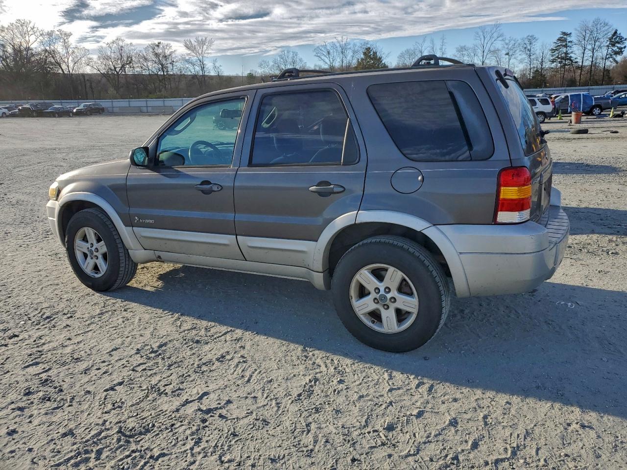 2006 FORD ESCAPE HEV photo 2