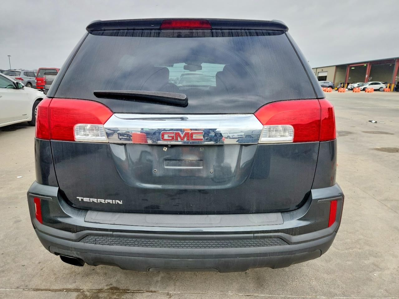 2017 GMC TERRAIN SLE photo 16