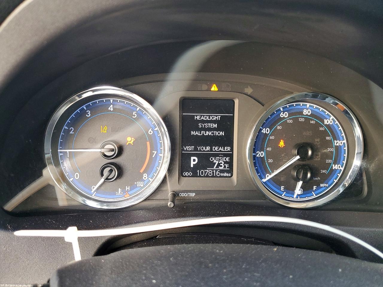2017 TOYOTA COROLLA L photo 9