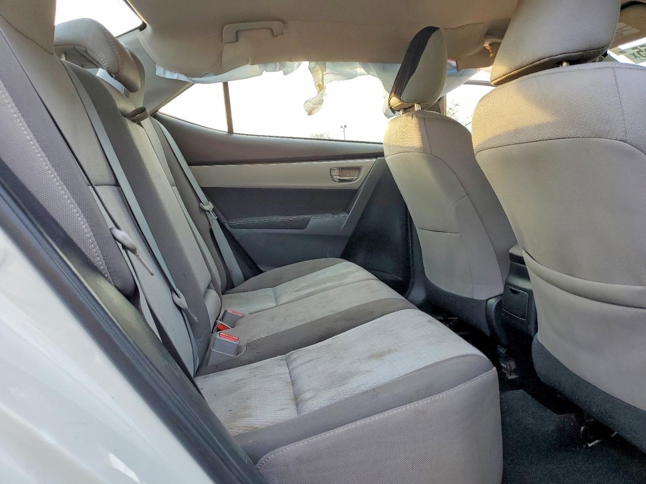 2017 TOYOTA COROLLA L photo 10
