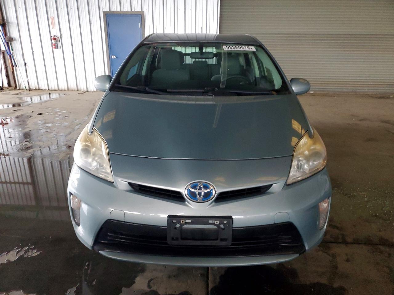 2012 TOYOTA PRIUS photo 5