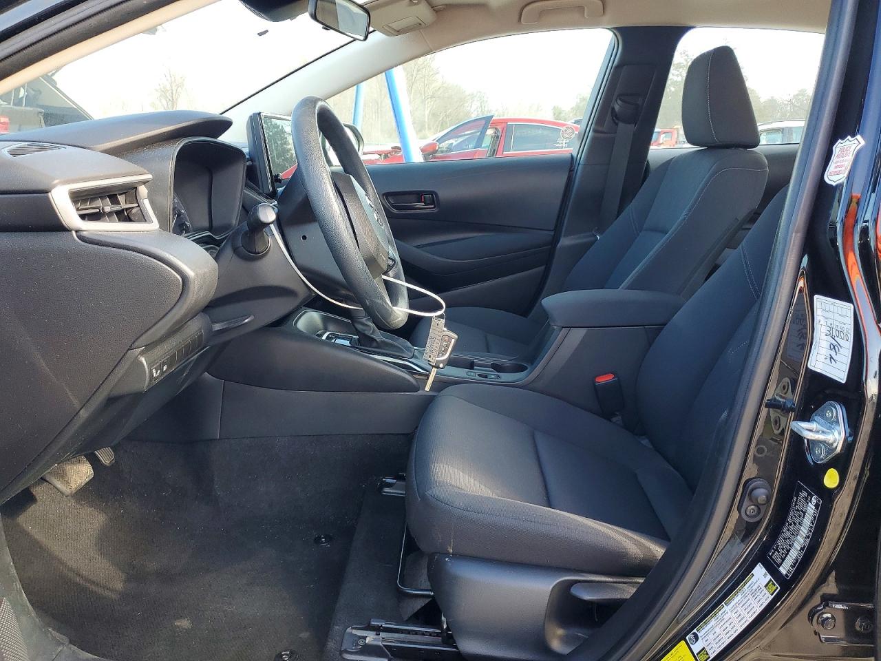 2023 TOYOTA COROLLA LE photo 13