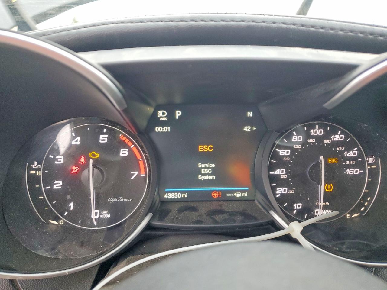 2017 ALFA ROMEO GIULIA TI Q4 photo 17