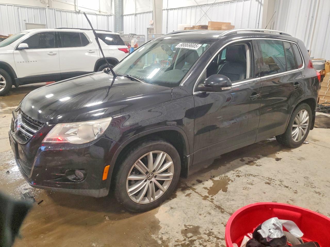 2011 VOLKSWAGEN TIGUAN
