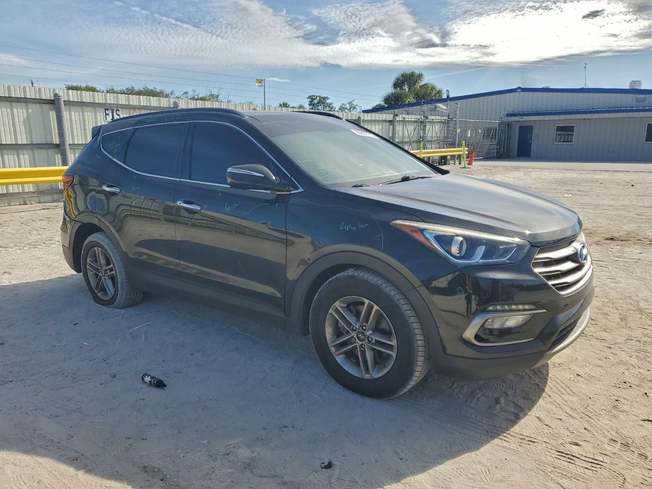 2017 HYUNDAI SANTA FE SPORT photo 4